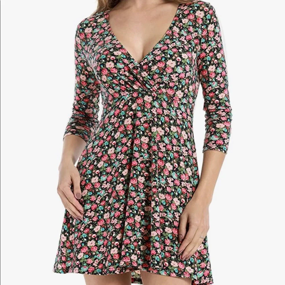Women Dresses Sexy Deep V-Neck Floral Mini Cocktail Short Dress (size S) - Picture 2 of 4